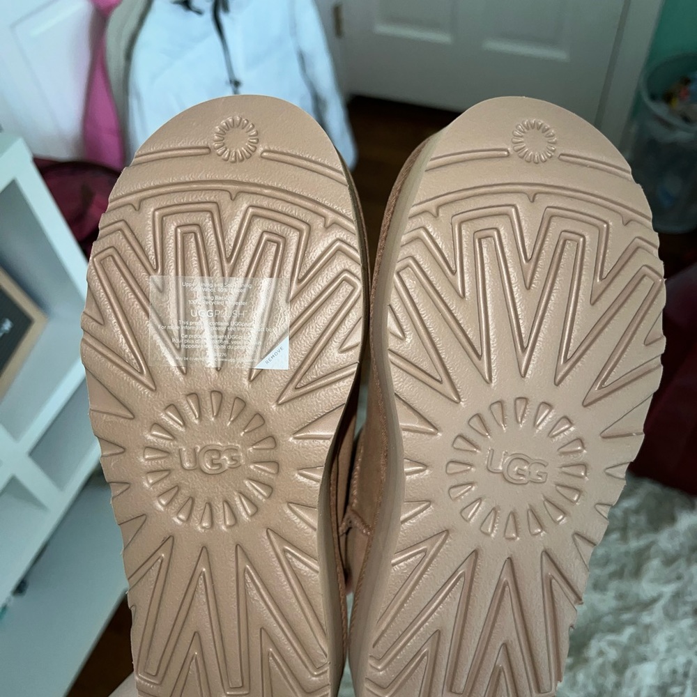 Ultra mini platform Uggs - Picture 3 of 9